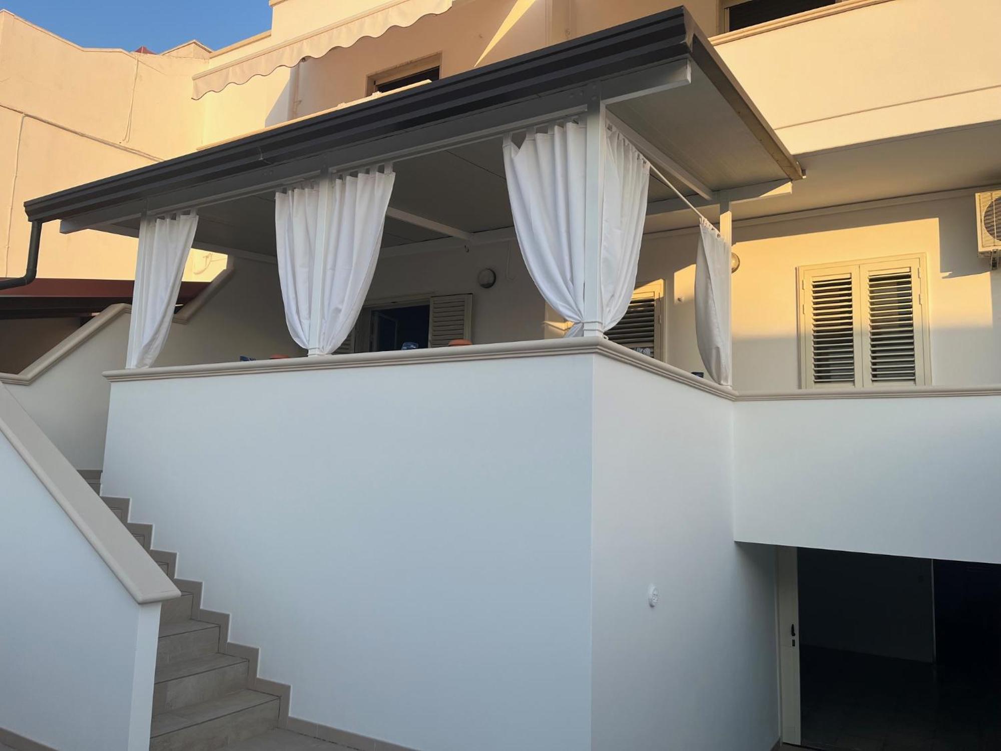 Villa Ticia A 100 Metri Dalla Spiaggia Con Parcheggio Privato Lido Marini Exteriör bild